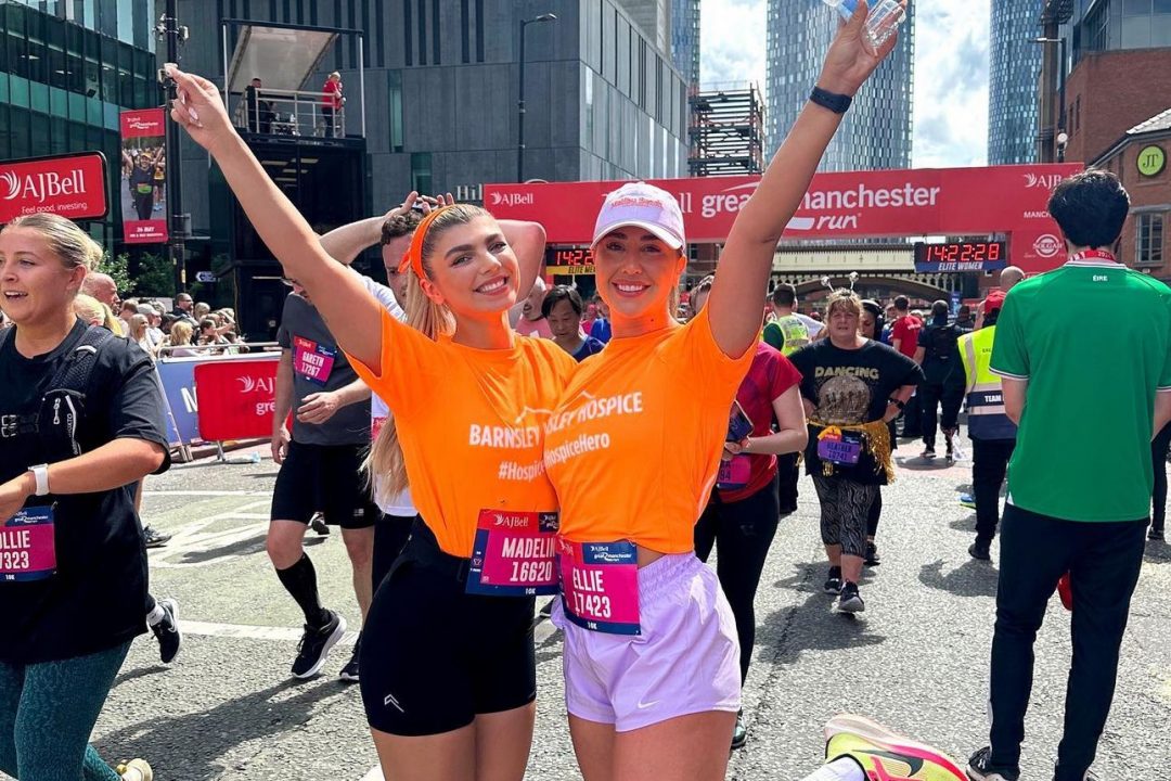 Ellie Simon and Madelaine Roystone at the Great Manchester 10k